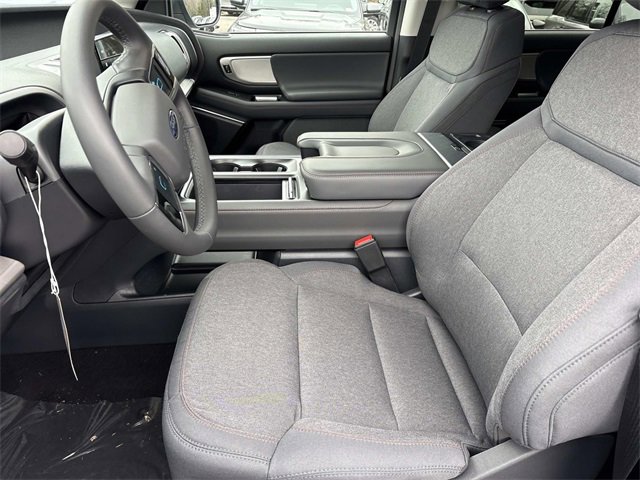 New 2025 Ford Expedition Active image 22