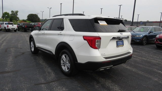 Certified 2023 Ford Explorer XLT w/ Equipment Group 202A image 5