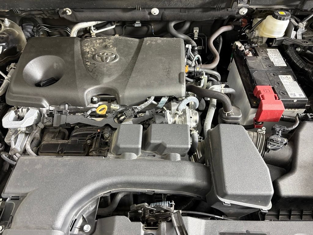 Used 2025 Toyota RAV4 LE FWD image 38