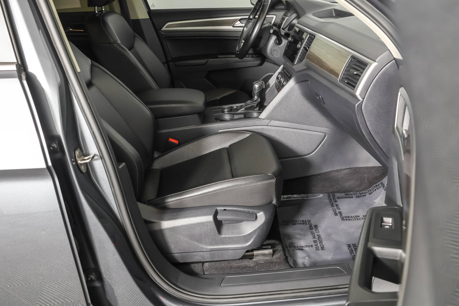 Used 2018 Volkswagen Atlas SE AWD/4WD image 46