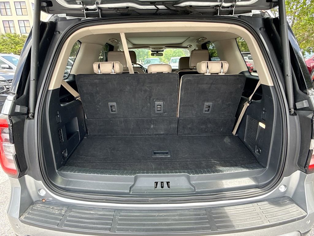 Used 2024 Ford Expedition Limited image 28