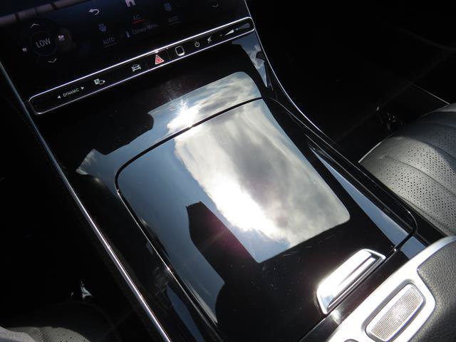 Used 2022 Mercedes-Benz S 500 4MATIC w/ AMG Line Package image 16