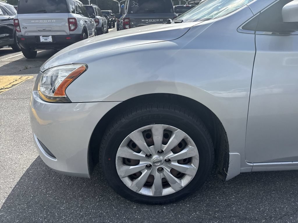 Used 2015 Nissan Sentra S FWD image 18