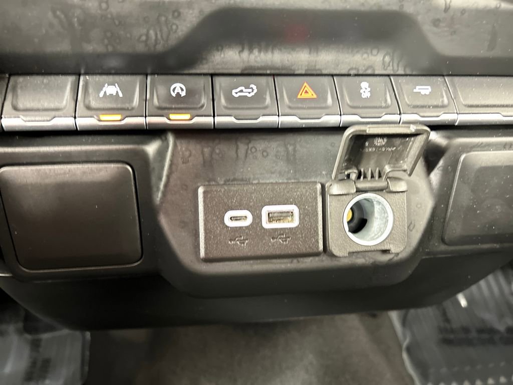 Used 2023 GMC Sierra 1500 Pro w/ Pro Value Package image 24