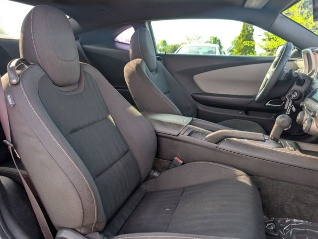 Used 2012 Chevrolet Camaro LS RWD image 16