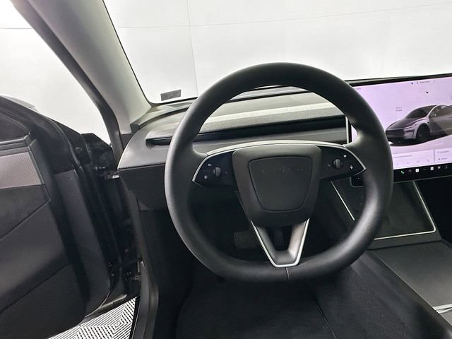 Used 2026 Tesla Model Y Long Range image 11