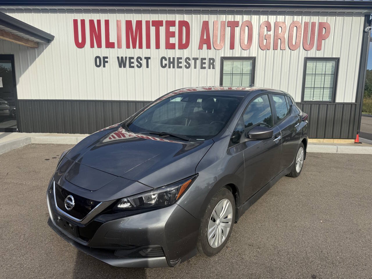 Used 2022 Nissan Leaf S FWD image 1
