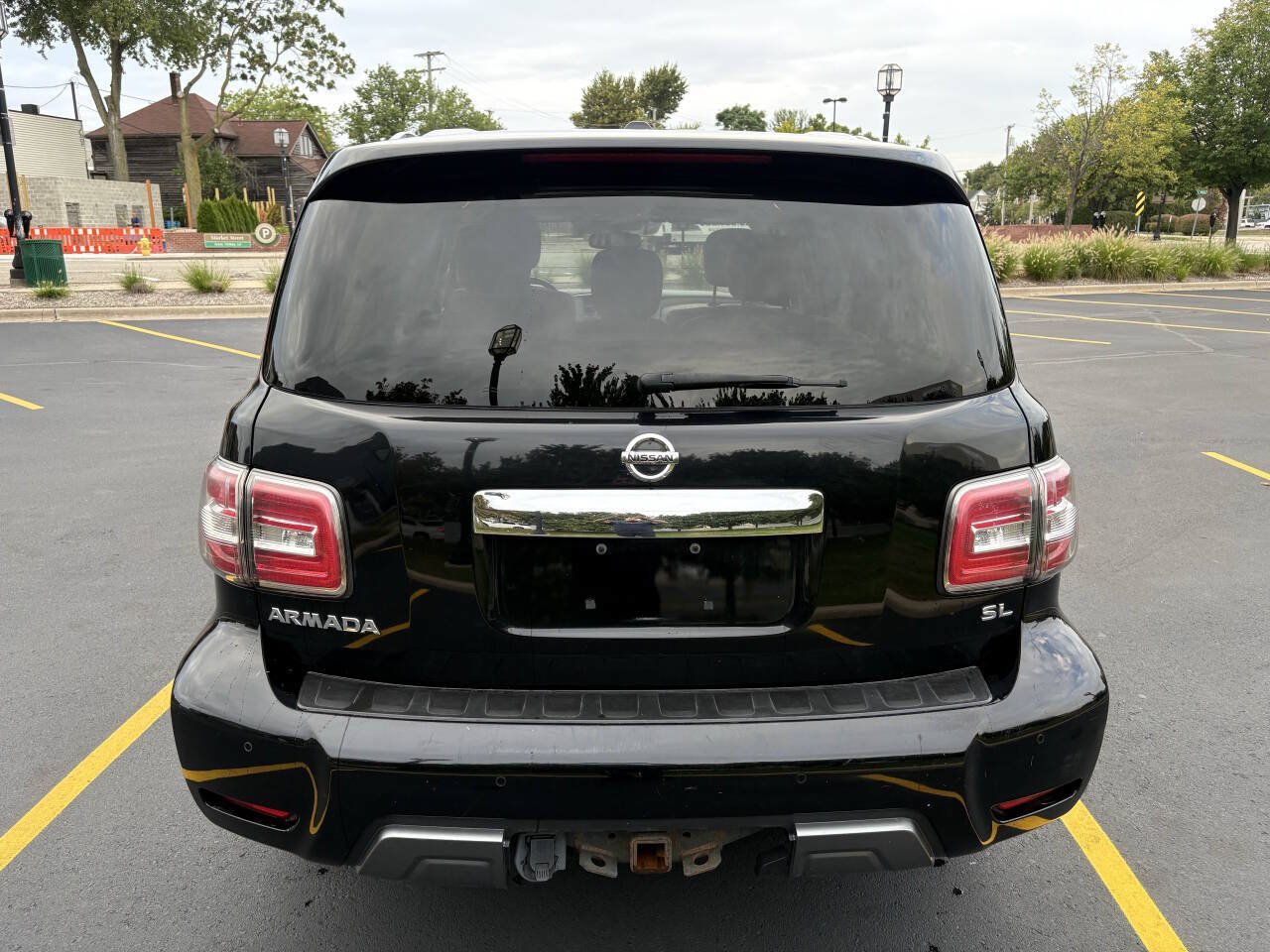 Used 2019 Nissan Armada SL w/ Premium Package AWD/4WD image 10