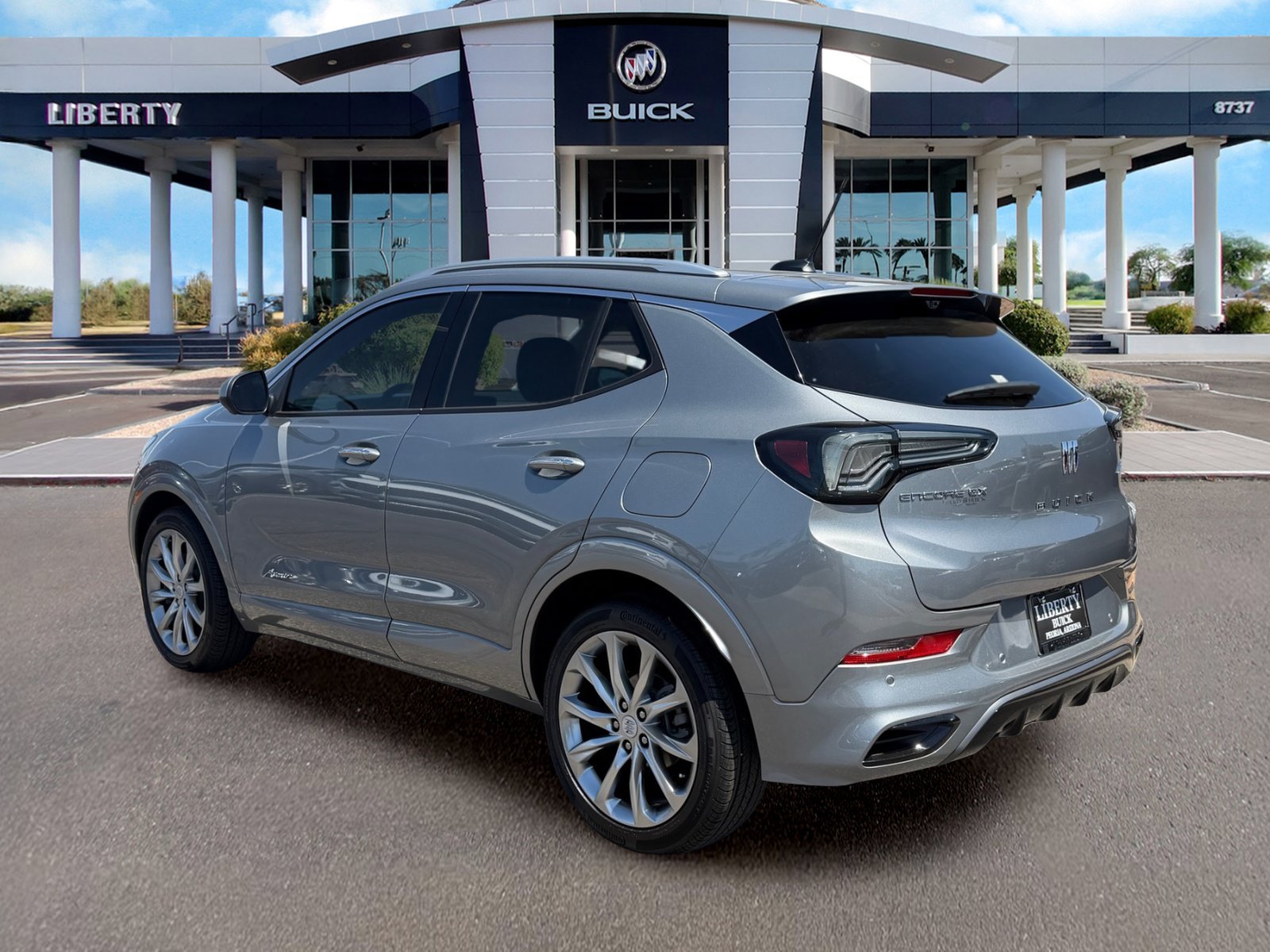 Used 2024 Buick Encore GX Avenir w/ Avenir Technology Package FWD image 6