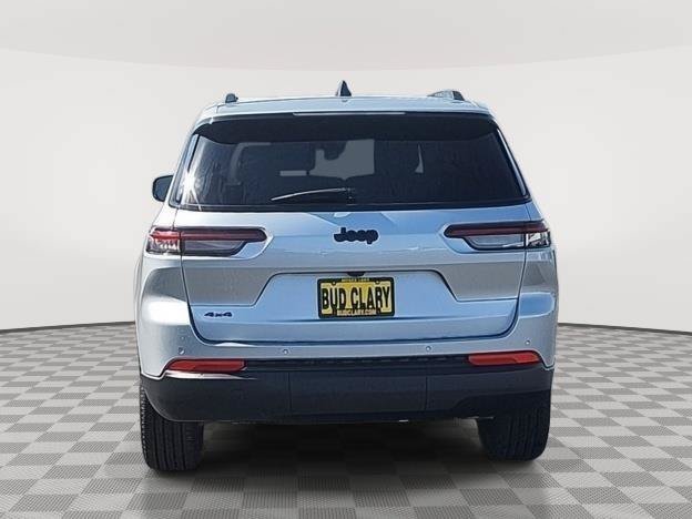 New 2025 Jeep Grand Cherokee L Altitude AWD/4WD image 4
