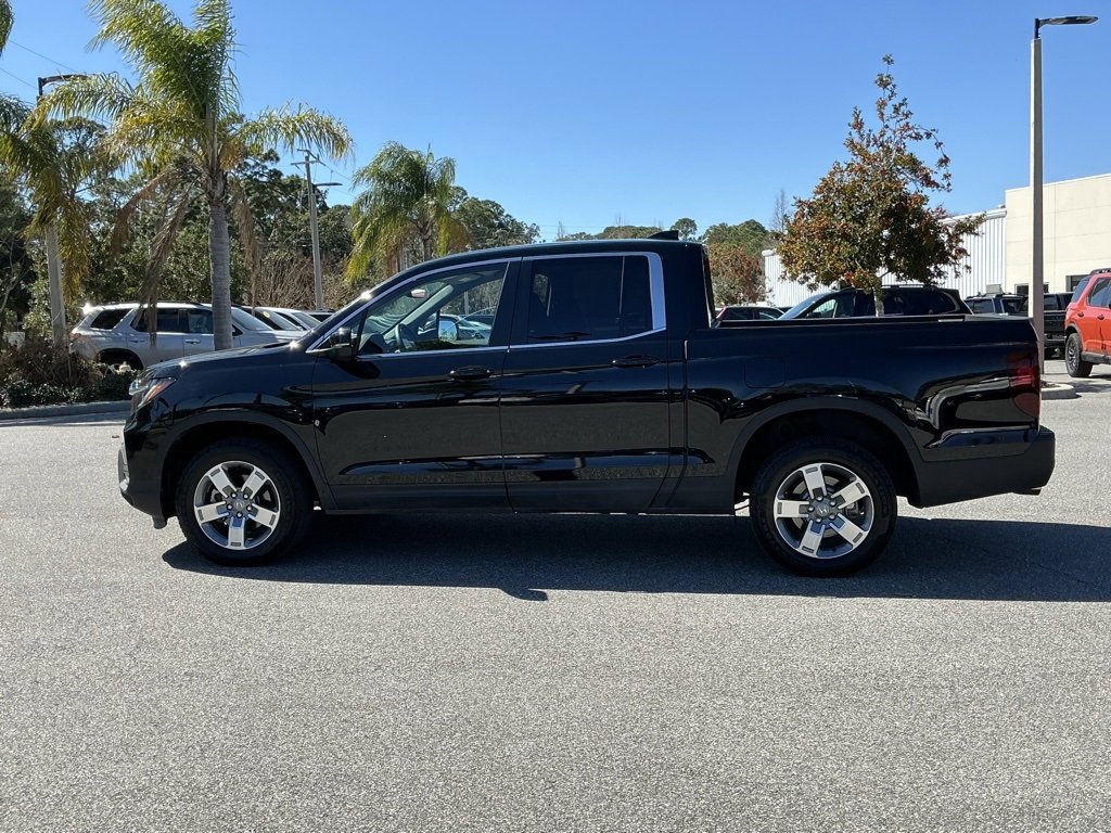 Certified 2025 Honda Ridgeline RTL image 3