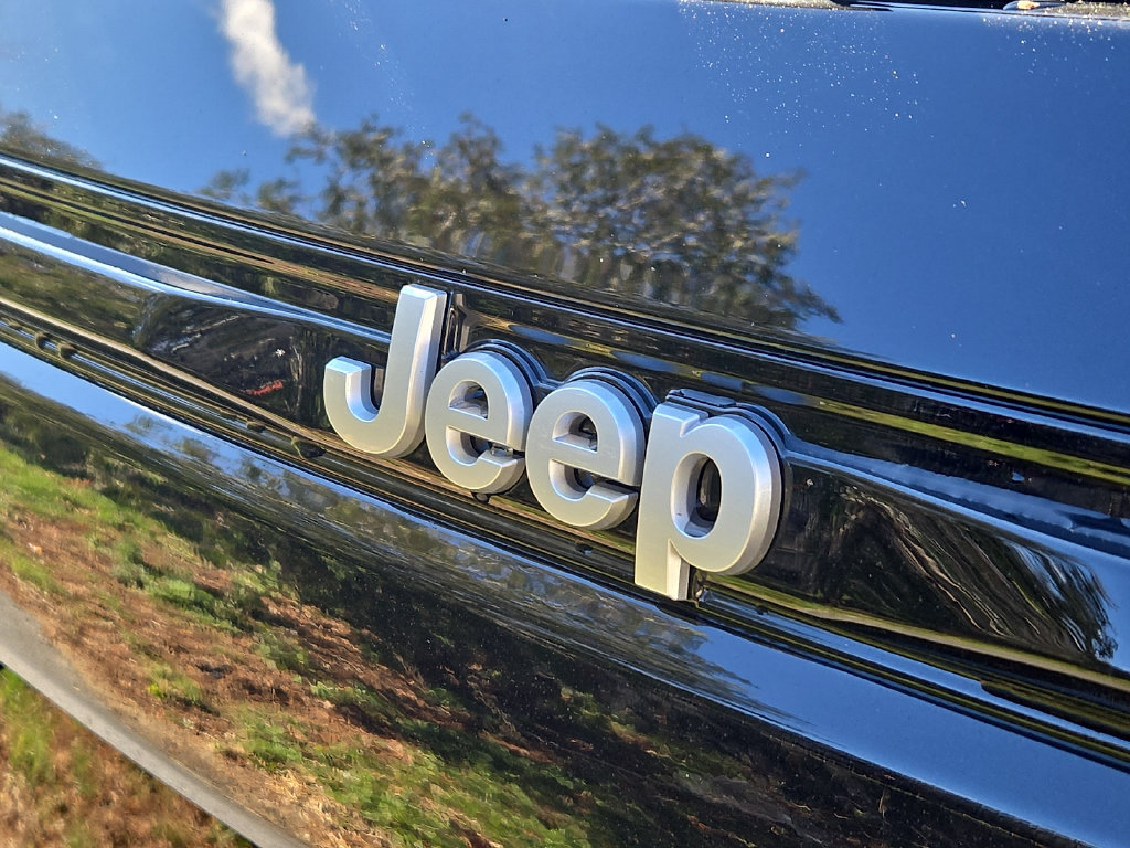 New 2026 Jeep Grand Cherokee Limited AWD/4WD image 5