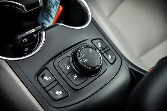 Used 2022 GMC Terrain SLT image 24