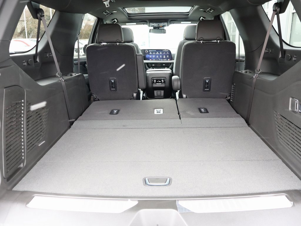 New 2025 Chevrolet Suburban Premier w/ Sun And Tow Package image 37