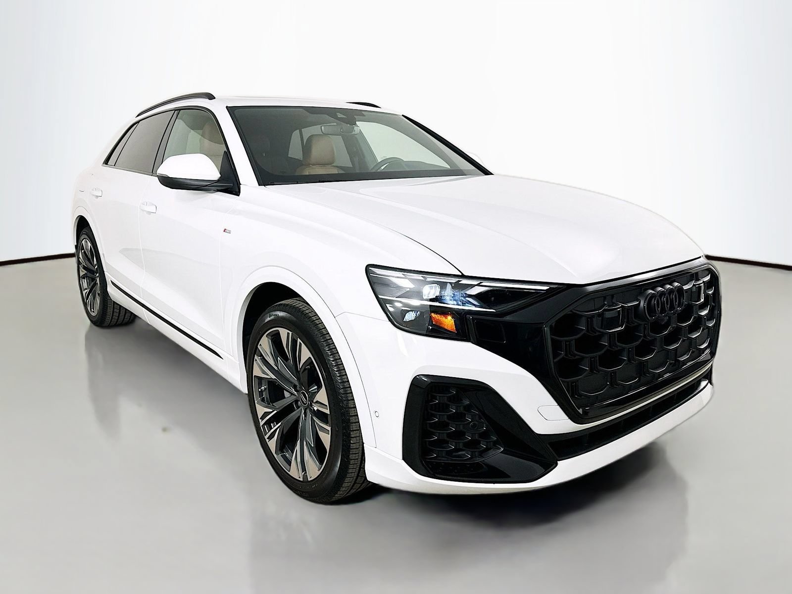 New 2026 Audi Q8 Premium Plus AWD/4WD image 3