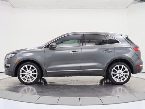Used 2019 Lincoln MKC Reserve w/ MKC Technology Package FWD image 2