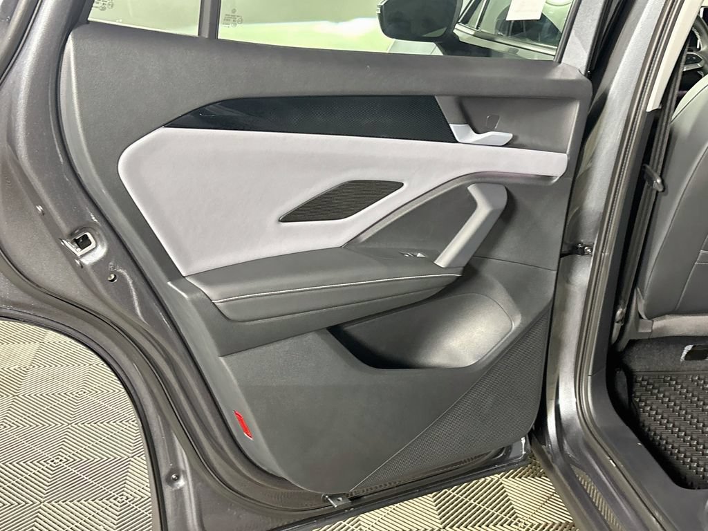Certified 2025 Volkswagen Tiguan SE AWD/4WD image 20