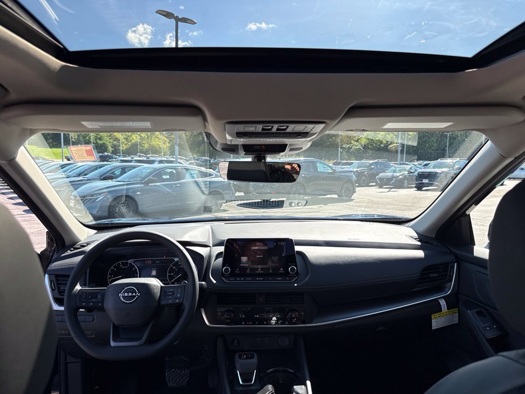 New 2026 Nissan Rogue Dark Armor AWD/4WD image 11