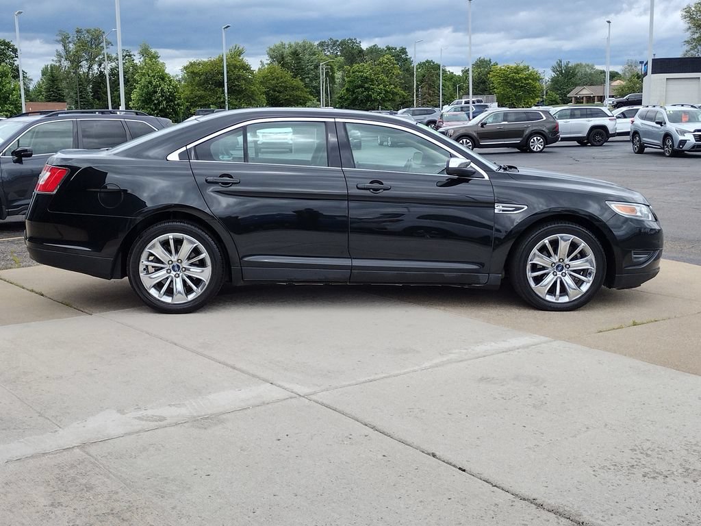 Used 2012 Ford Taurus Limited AWD/4WD image 14