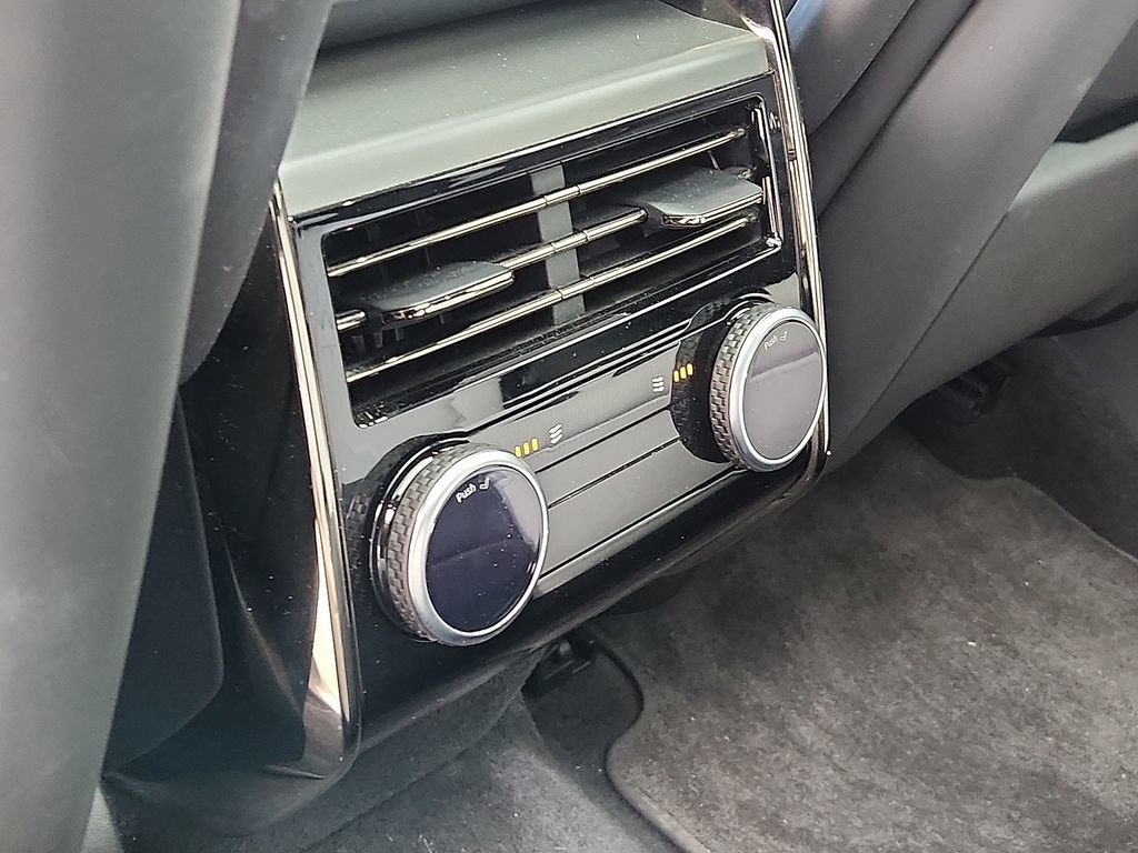 Used 2024 Land Rover Range Rover Sport Dynamic SE image 11