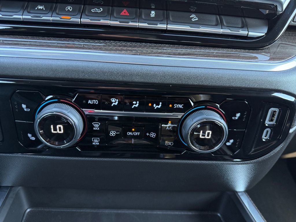 Used 2025 Chevrolet Silverado 1500 LT Trail Boss w/ Convenience Package II image 18