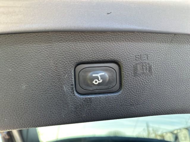 Used 2024 Ford Edge Titanium image 19