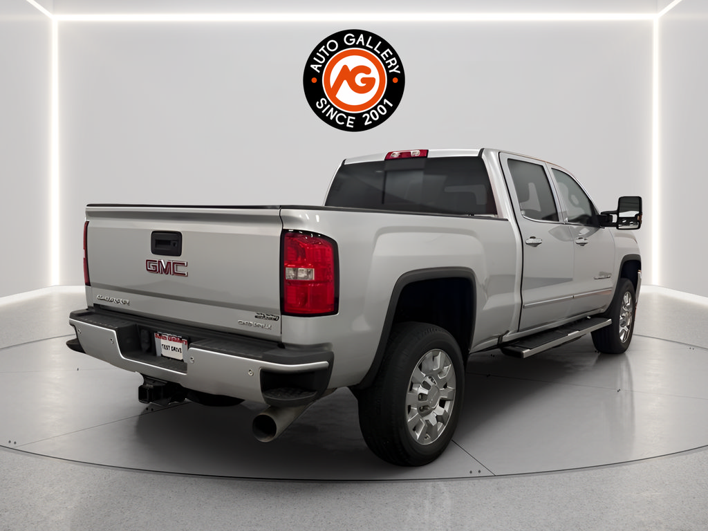 Used 2019 GMC Sierra 2500 Denali w/ Duramax Plus Package AWD/4WD image 3