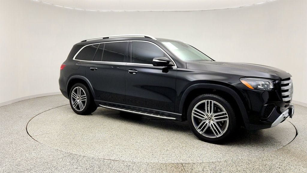 Used 2024 Mercedes-Benz GLS 450 4MATIC image 3