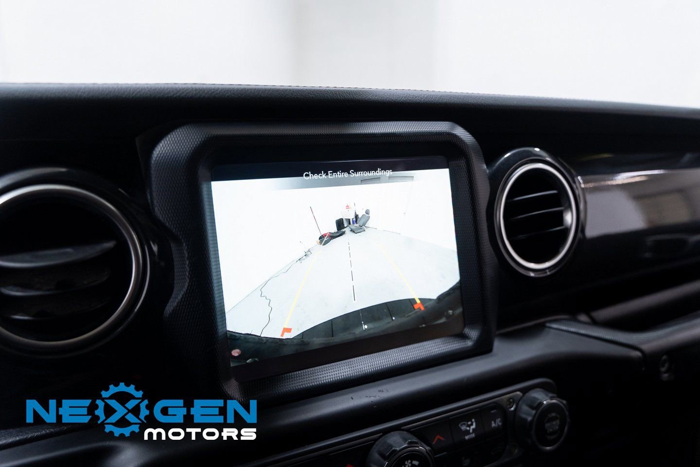 Used 2023 Jeep Wrangler Unlimited Rubicon 392 w/ Xtreme Recon 35" Tire Package image 37