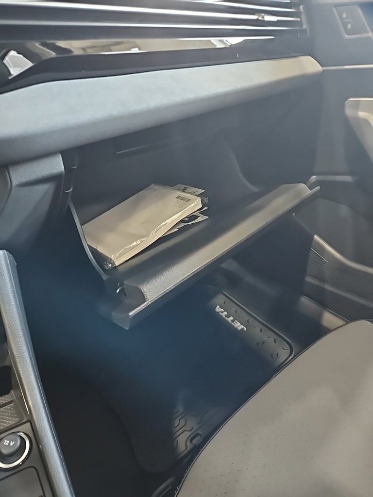 New 2026 Volkswagen Jetta SE image 29