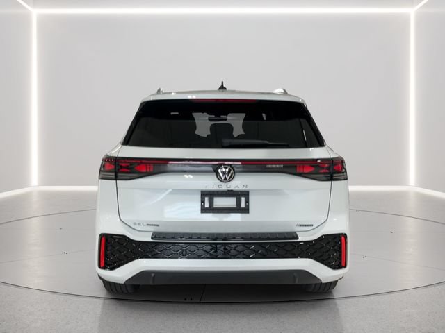New 2026 Volkswagen Tiguan SEL R-Line AWD/4WD image 4