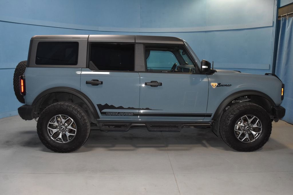 Used 2023 Ford Bronco Badlands image 21