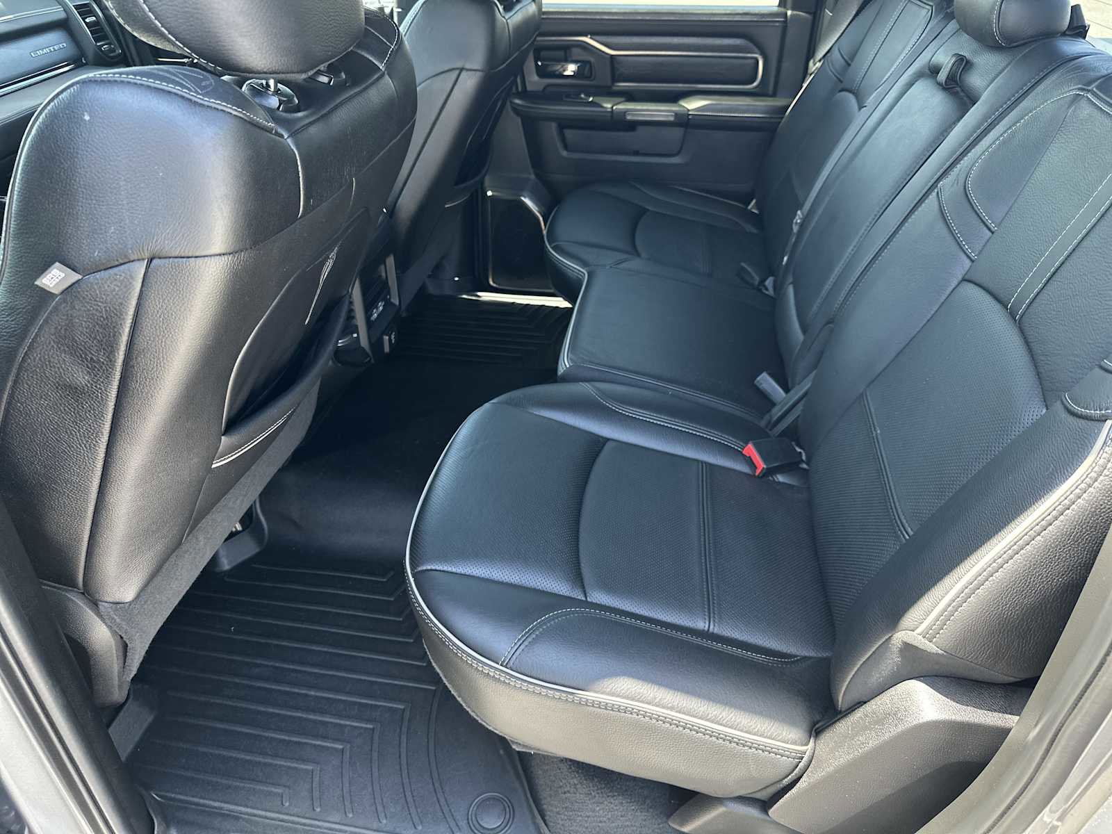 Used 2022 RAM 2500 Limited w/ Towing Technology Group image 22