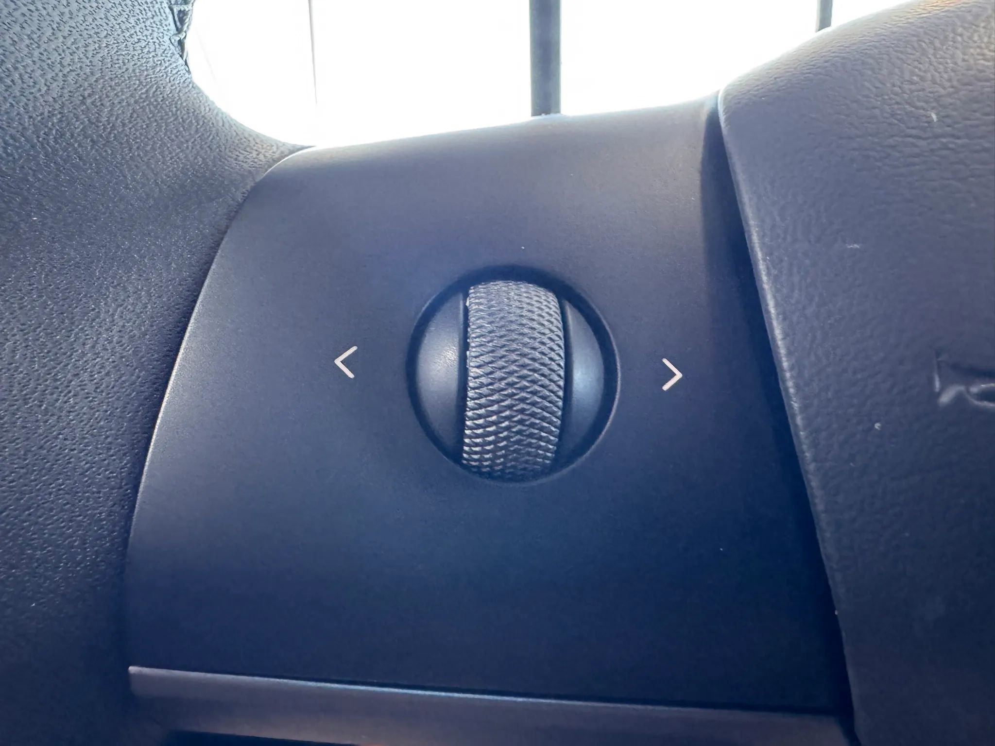 Used 2023 Tesla Model Y Long Range image 27