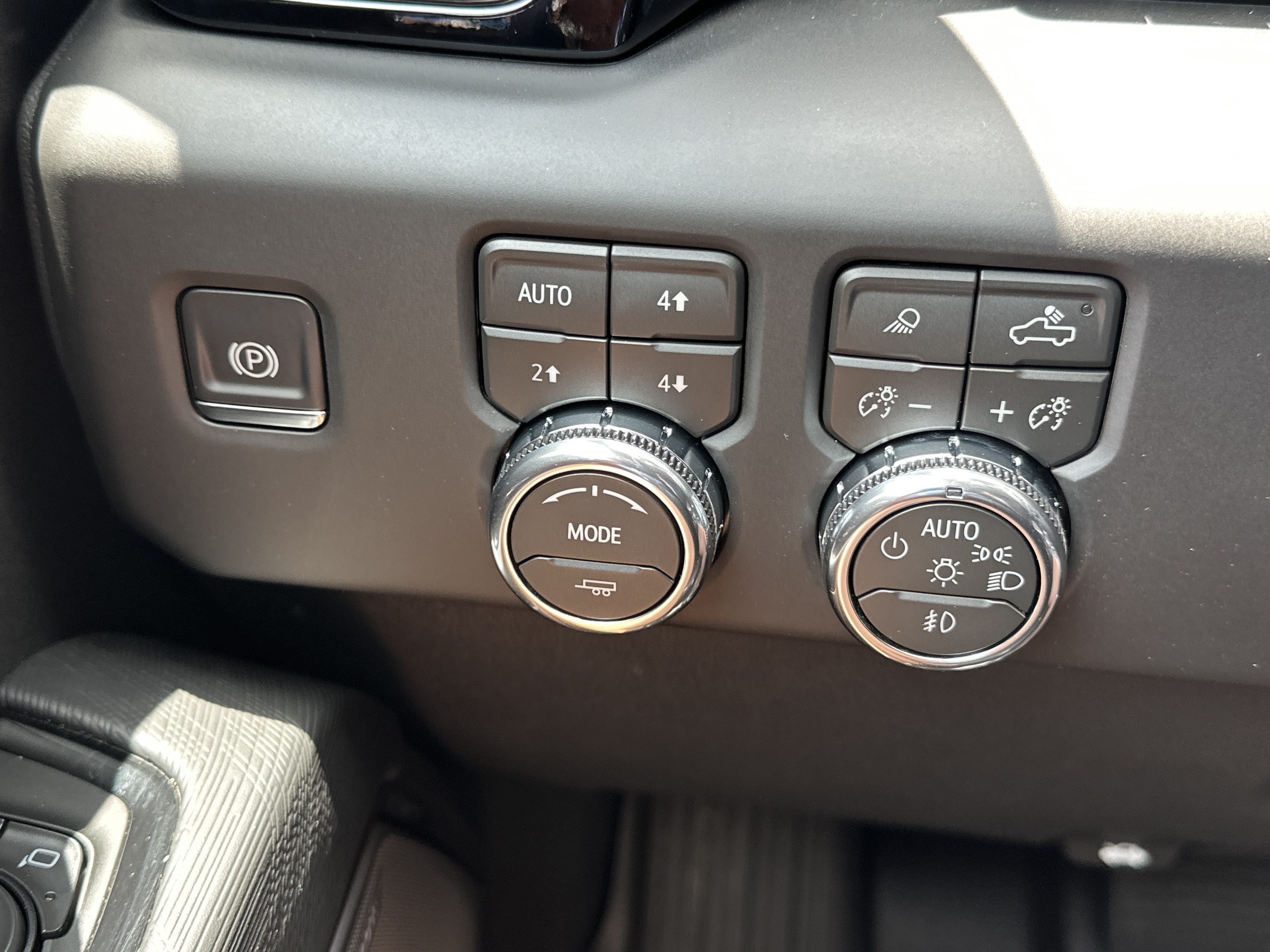 Used 2026 GMC Sierra 1500 AT4X AWD/4WD image 28