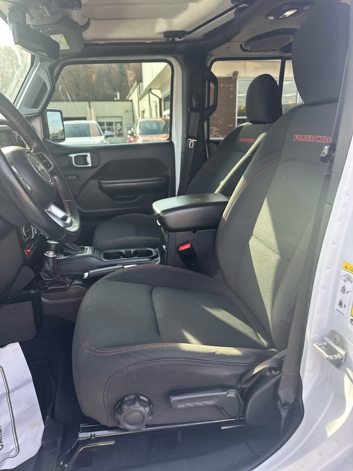 Used 2018 Jeep Wrangler Unlimited Rubicon image 12