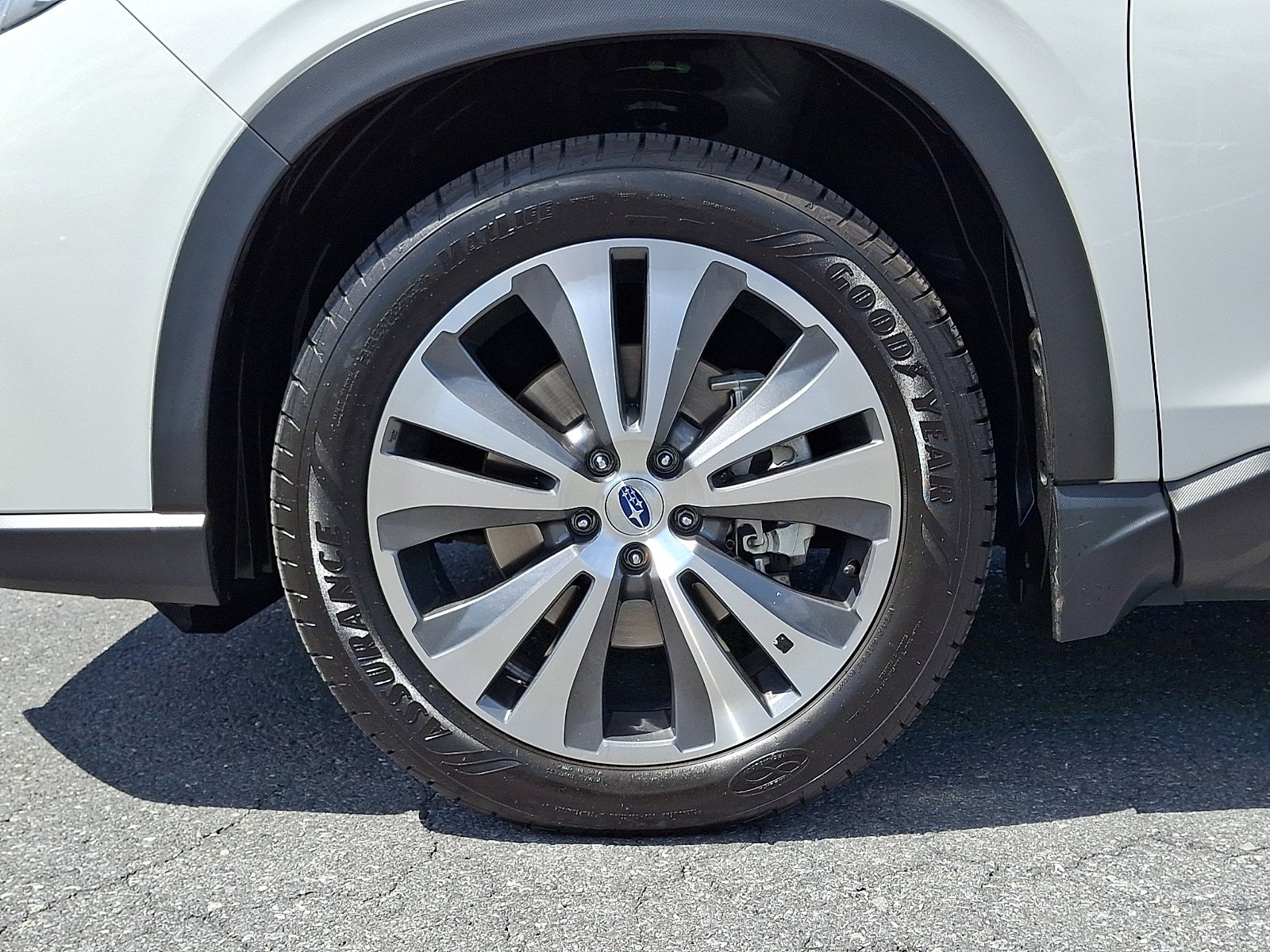 Used 2019 Subaru Ascent Limited AWD/4WD image 9