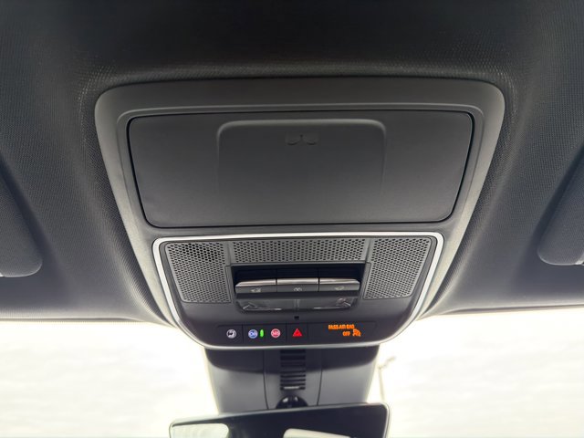 New 2026 Chevrolet Traverse RS image 21