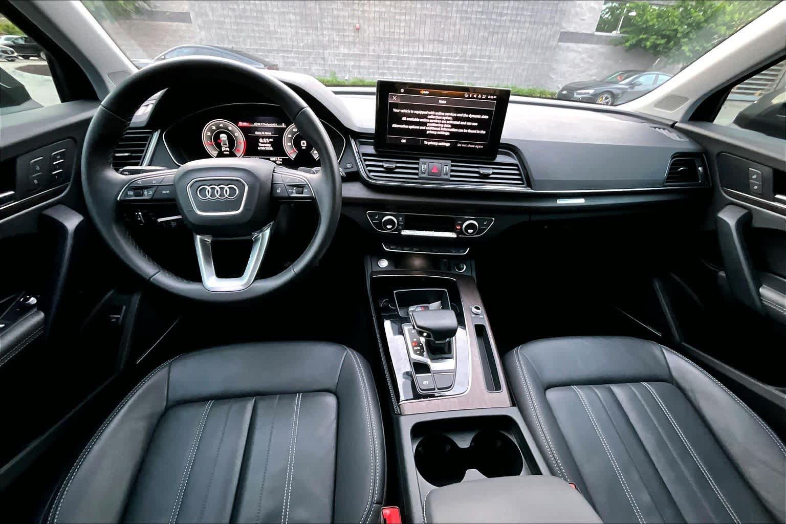 Used 2023 Audi Q5 2.0T Premium Plus w/ Premium Plus Package AWD/4WD image 16