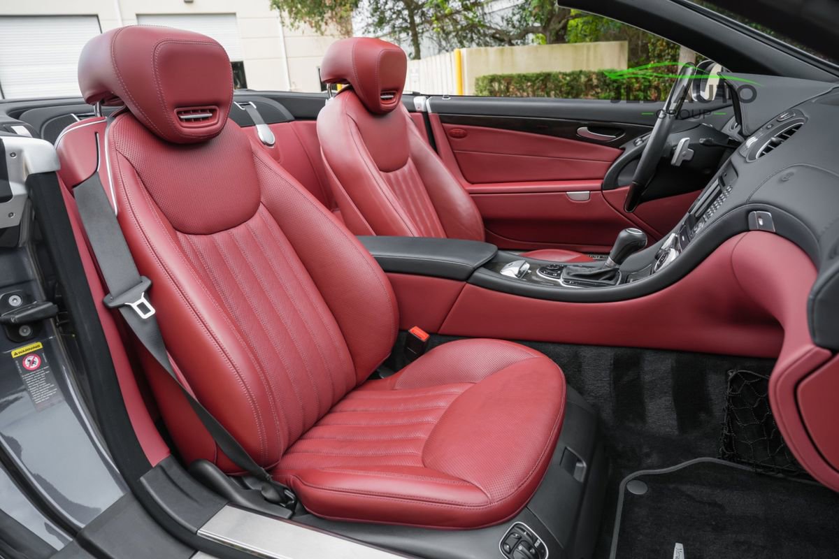 Used 2012 Mercedes-Benz SL 550 image 21