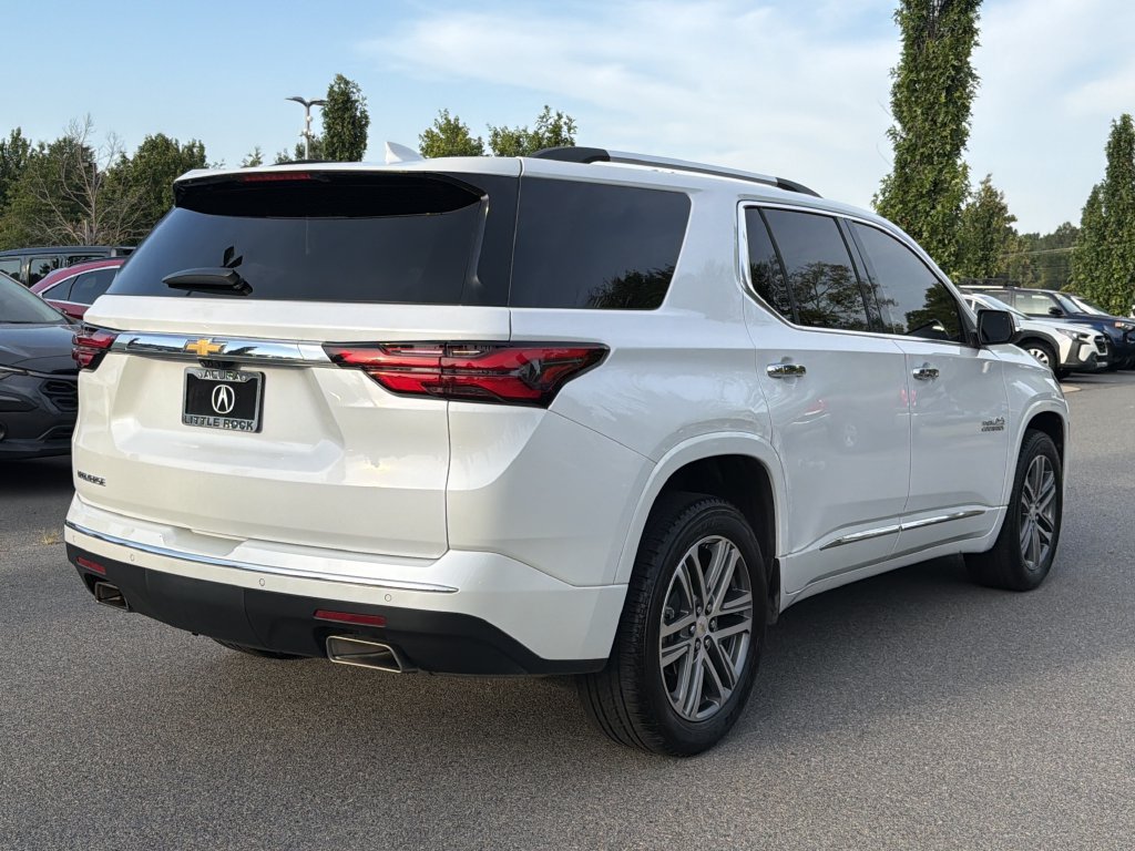 Used 2022 Chevrolet Traverse High Country FWD image 3