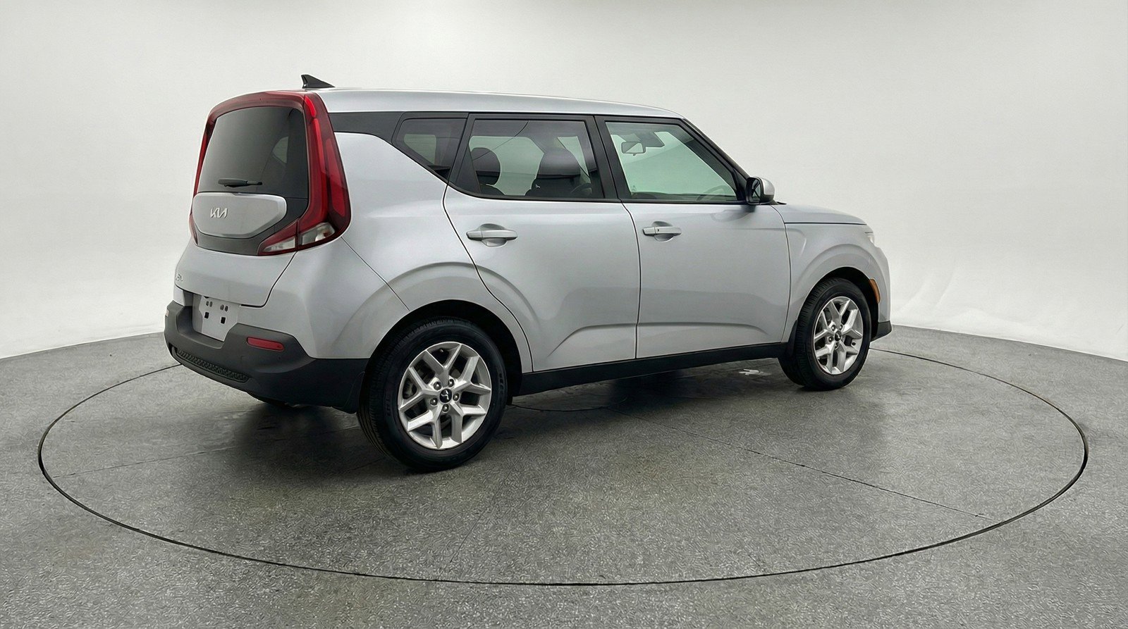 Used 2025 Kia Soul LX w/ LX Technology Package FWD image 9