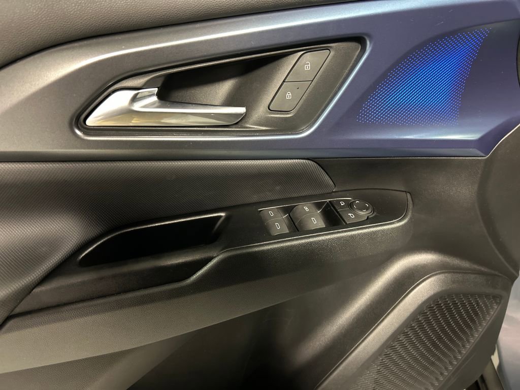 Used 2025 Chevrolet Equinox EV LT w/ Convenience Package FWD image 14