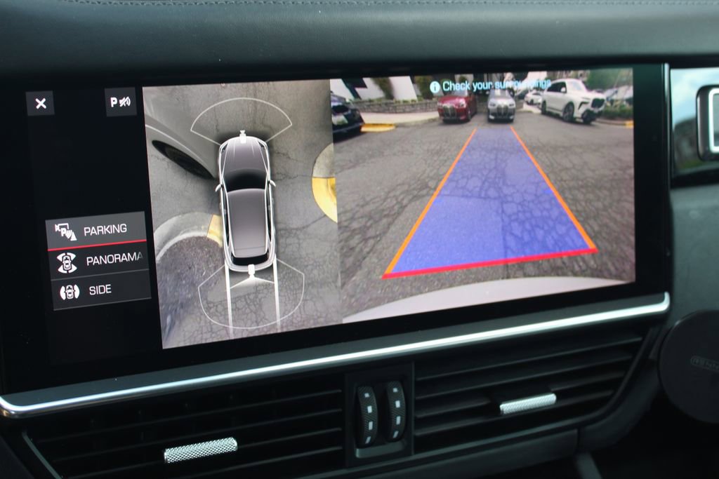 Used 2021 Porsche Cayenne GTS AWD/4WD image 20