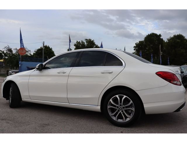 Used 2018 Mercedes-Benz C 300 4MATIC Sedan image 4