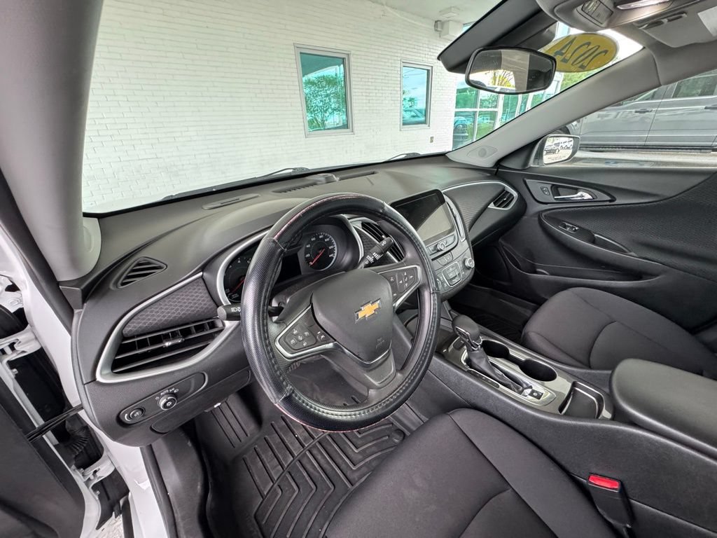 Used 2023 Chevrolet Malibu LS FWD image 13