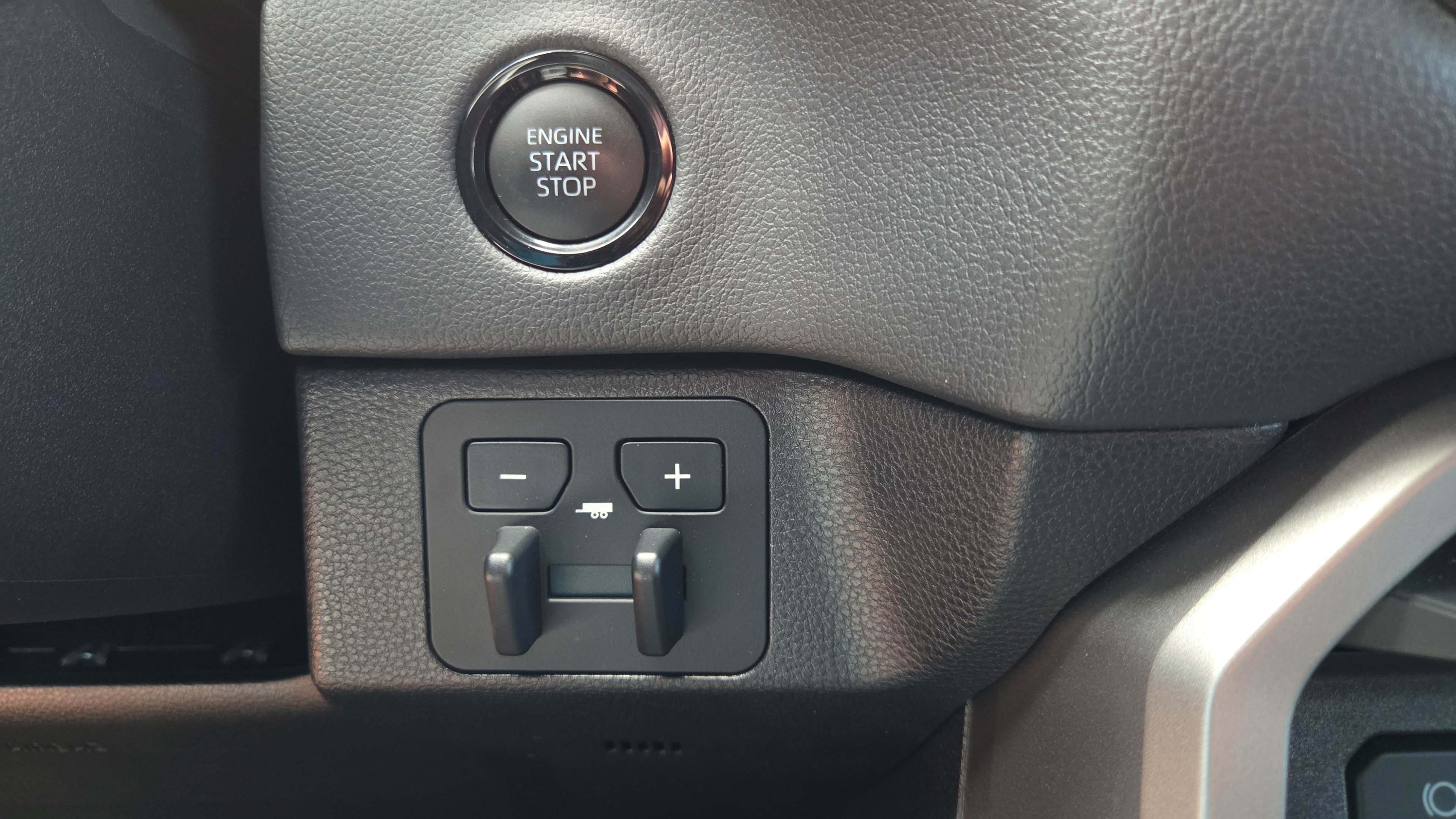 Certified 2025 Toyota Tundra Limited AWD/4WD image 26