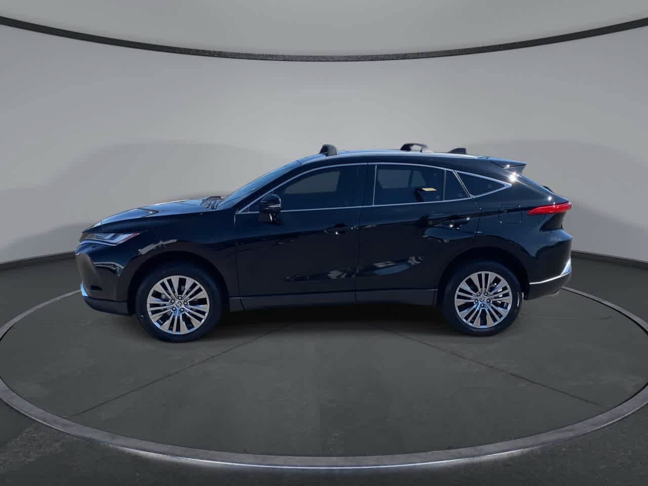 Certified 2022 Toyota Venza XLE AWD/4WD image 6
