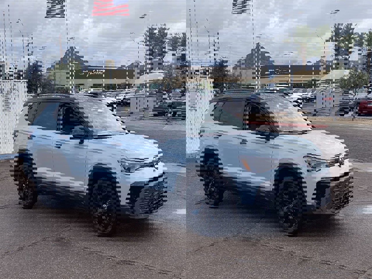 New 2026 Volkswagen Taos SE image 2