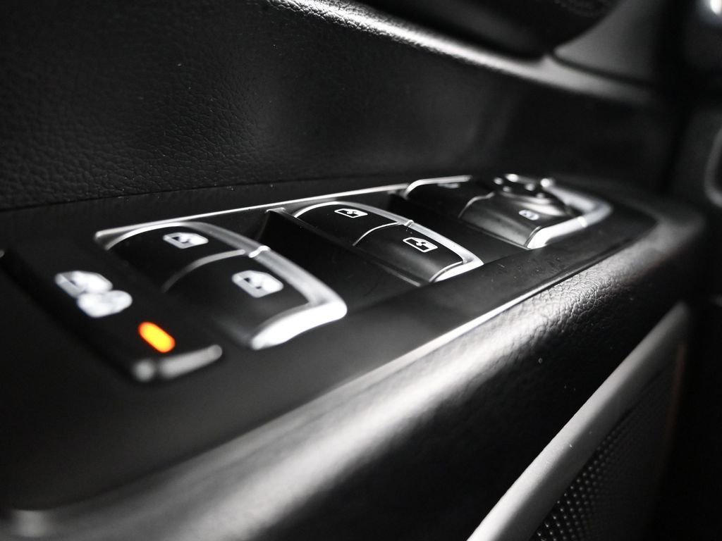 Used 2022 Kia Telluride LX image 30